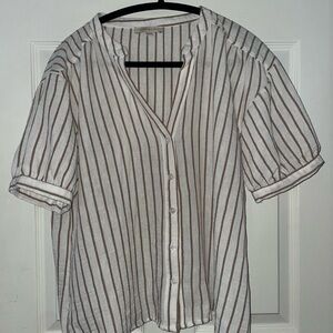 Lucky & CoCo Women's Striped Button-Front Shirt in White and Brown